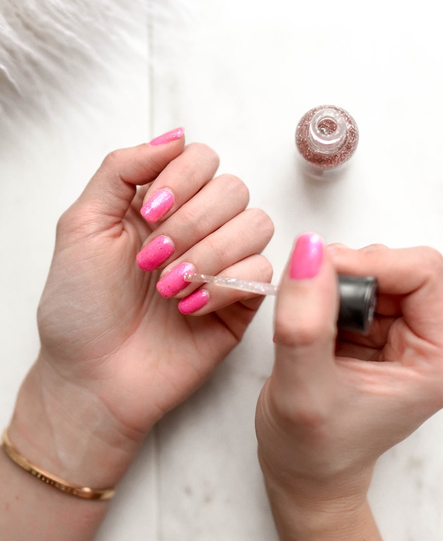 On-hand nail style 9